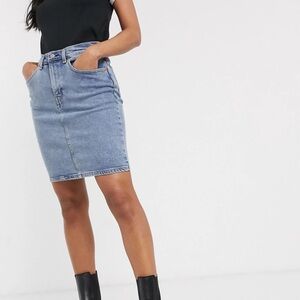 Levi’s pencil skirt